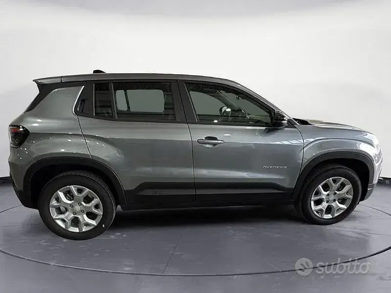Nuova Jeep Avenger Altitude 110 CV (80 kW) 2026 Nero SUV