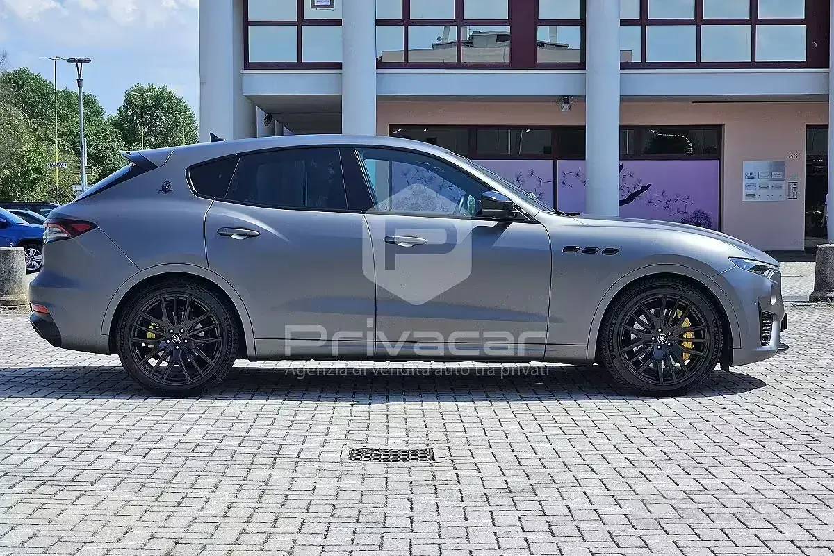 Usata Maserati GranSport 350 CV (257 kW) 2021 Grigio Station wagon