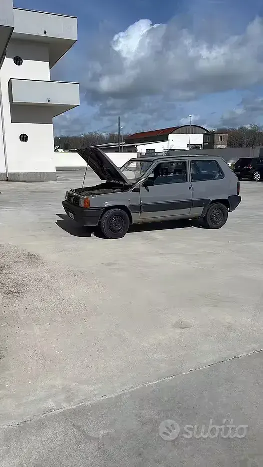 Usata Fiat Panda 54 CV (39 kW) 2001 Grigio Berlina
