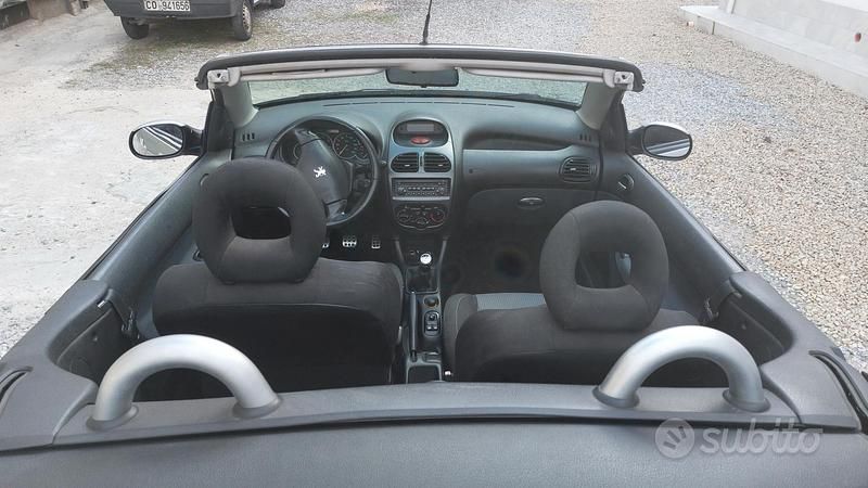 Usata Peugeot 206 CC 109 CV (80 kW) 2007 Grigio Cabrio