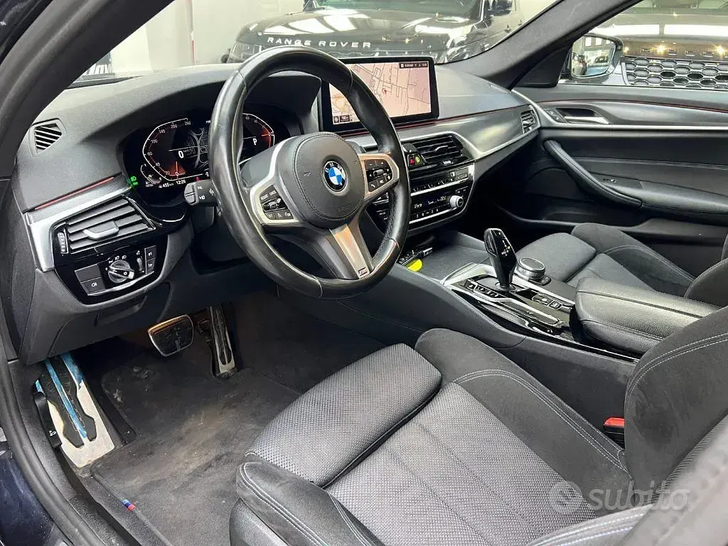 Usata BMW 518 M Sport 150 CV (110 kW) 2021 Blu Station wagon