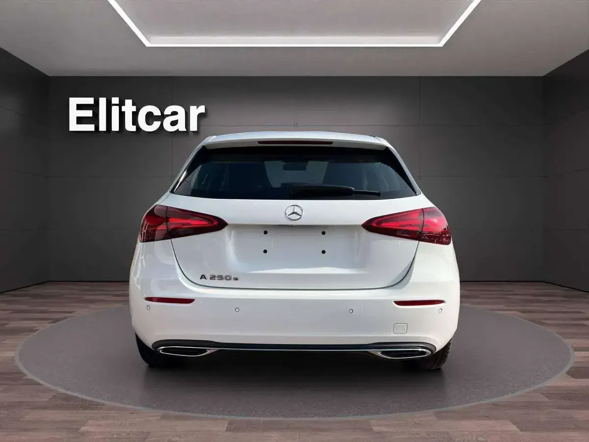 Usata Mercedes A250 Advanced 163 CV (119 kW) 2024 Bianco Berlina