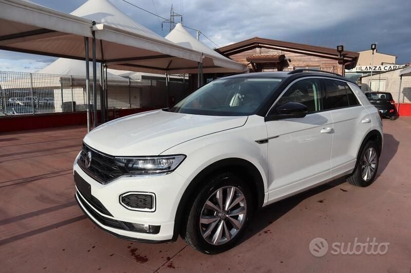 Bianco Usata 2019 VW T-Roc R-line SUV | 22.000 € (Cara) - Immagine 1/4
