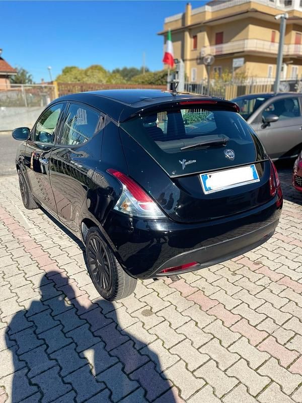 Usata Lancia Ypsilon S 95 CV (69 kW) 2012 Nero Utilitaria