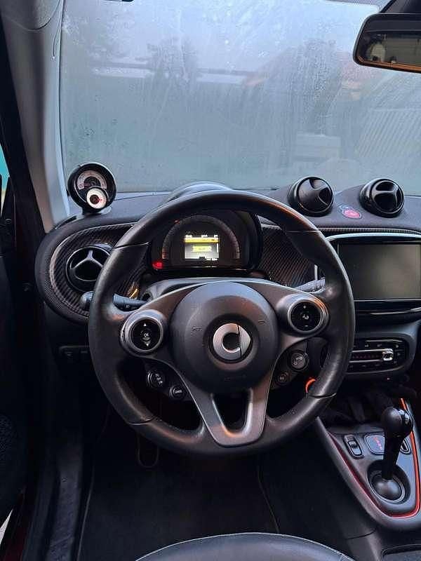 Usata Smart ForTwo Coupé Brabus 60 kW (82 CV) 2020 Rosso Utilitaria