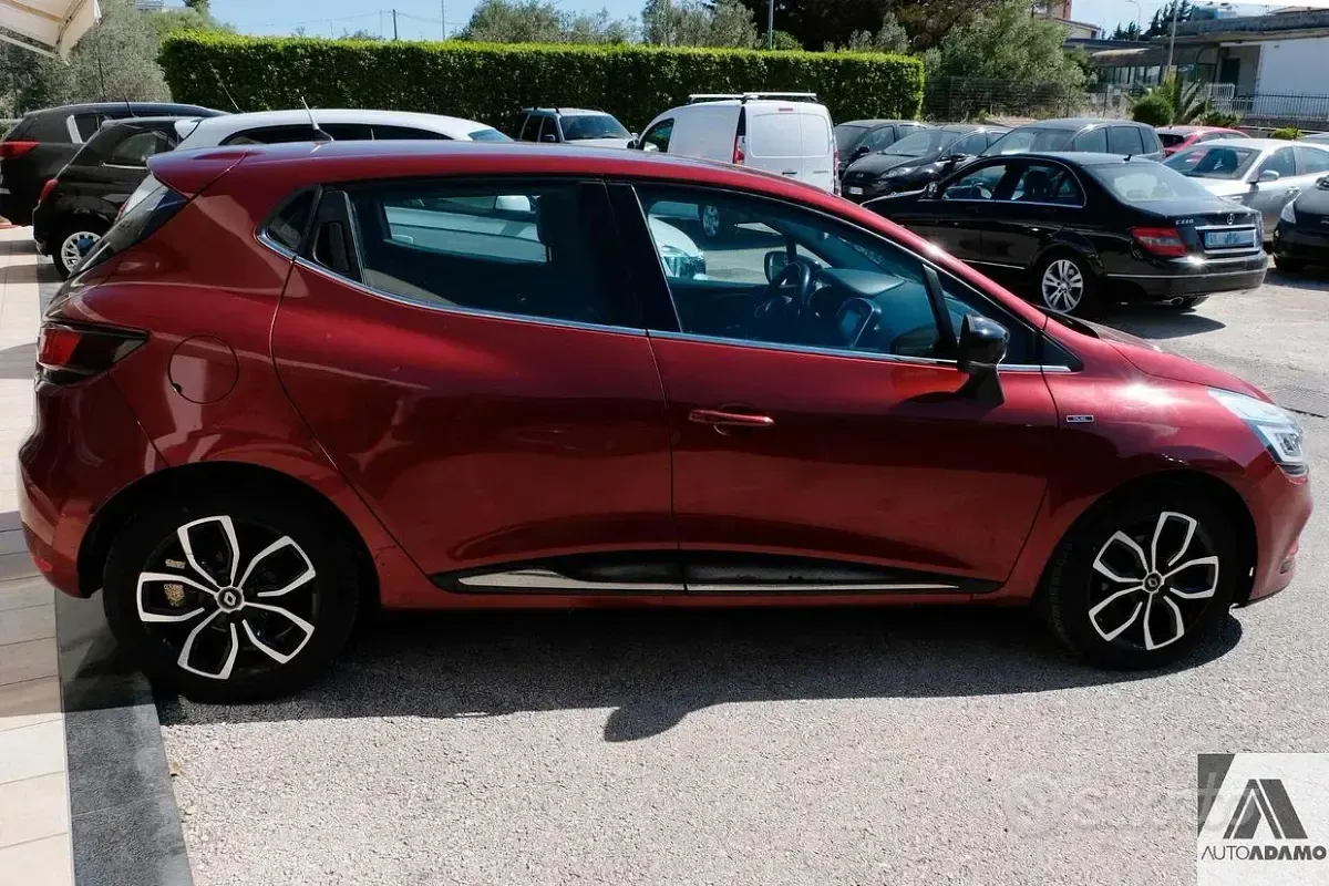 Usata Renault Clio 110 CV (80 kW) 2018 Rosso Station wagon