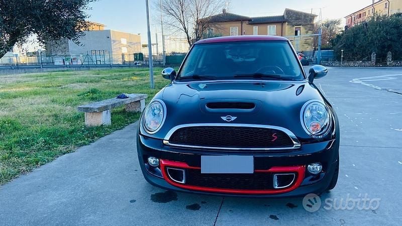 Usata Mini Cooper S 184 CV (135 kW) 2011 Nero Utilitaria