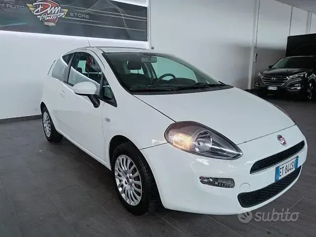 Usata Fiat Punto Evo Easy 77 CV (56 kW) 2013 Bianco Utilitaria