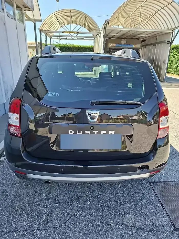 Usata Dacia Duster 109 CV (80 kW) 2014 Nero SUV