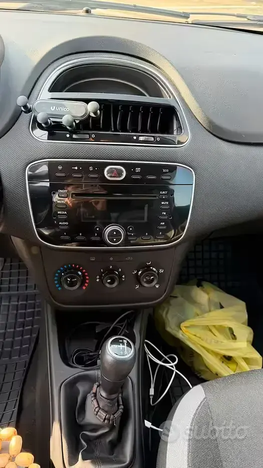 Usata Fiat Punto 69 CV (50 kW) 2013 Utilitaria