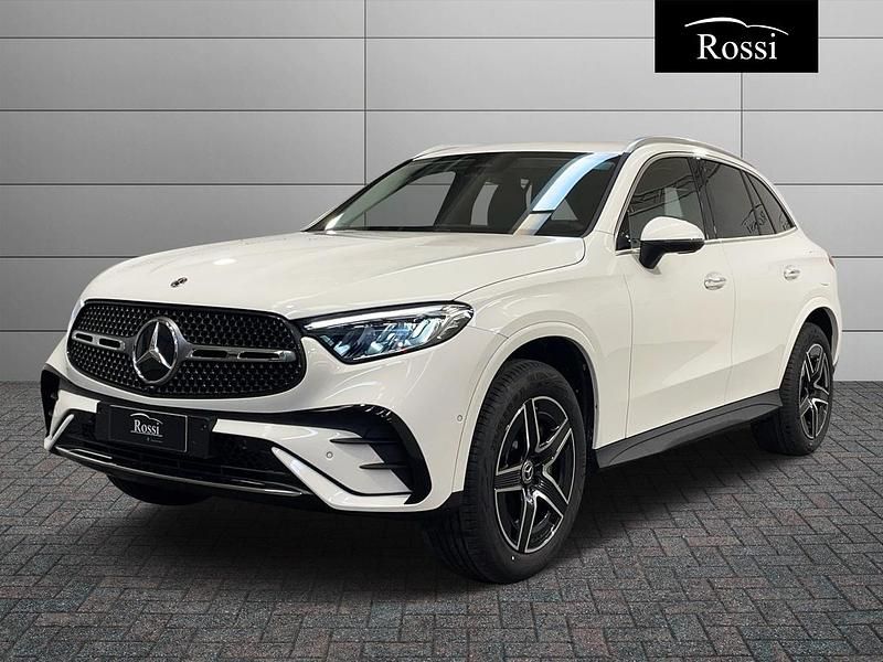 Nuova Mercedes GLC300e 197 CV (144 kW) 2026 Argento