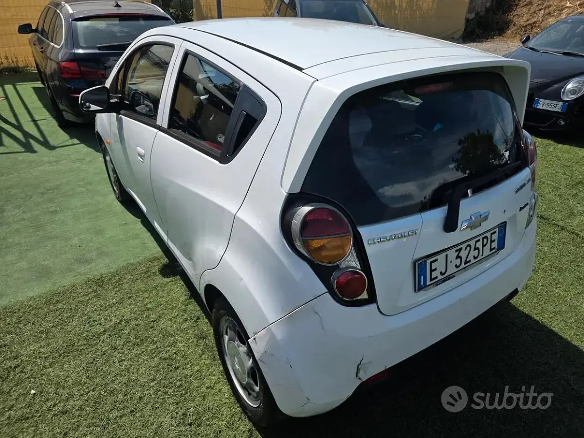 Usata Chevrolet Spark 68 CV (50 kW) 2011 Bianco Utilitaria