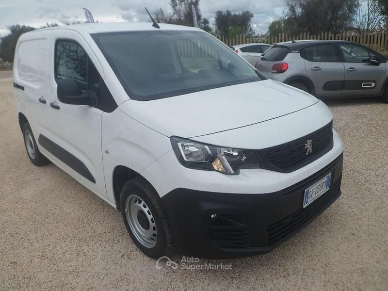 Usata Peugeot Partner 101 CV (74 kW) 2022 Bianco Monovolume