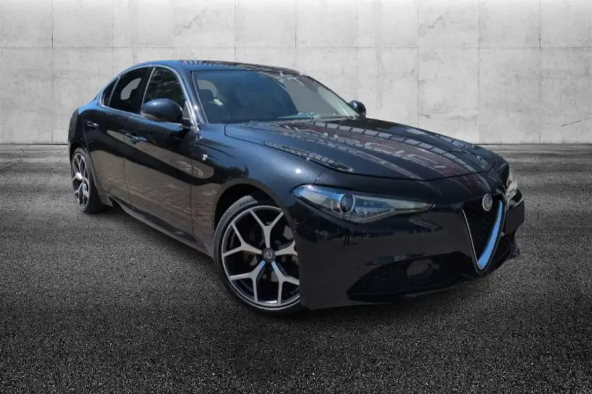 Usata Alfa Romeo Giulia Ti 201 CV (147 kW) 2022 Nero Berlina