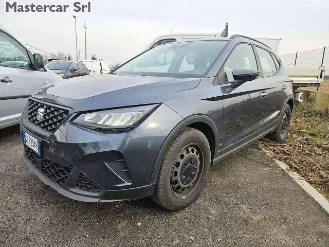 Usata Seat Arona 95 CV (69 kW) 2024 Argento SUV