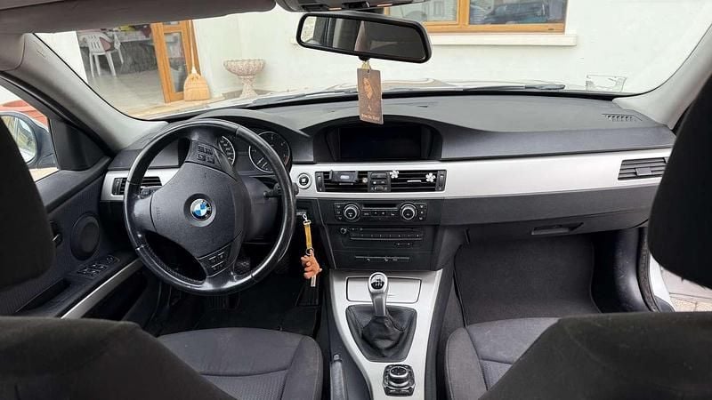 Usata BMW 320 177 CV (130 kW) 2010 Argento Station wagon