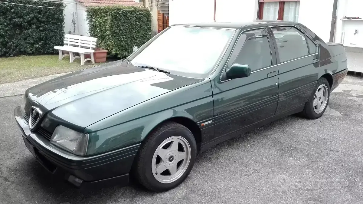 Usata Alfa Romeo 164 145 CV (106 kW) 1989 Verde Berlina