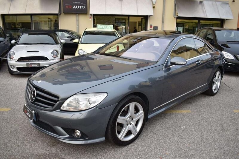Usata Mercedes CL500 AMG 392 CV (288 kW) 2007 Grigio Coupé