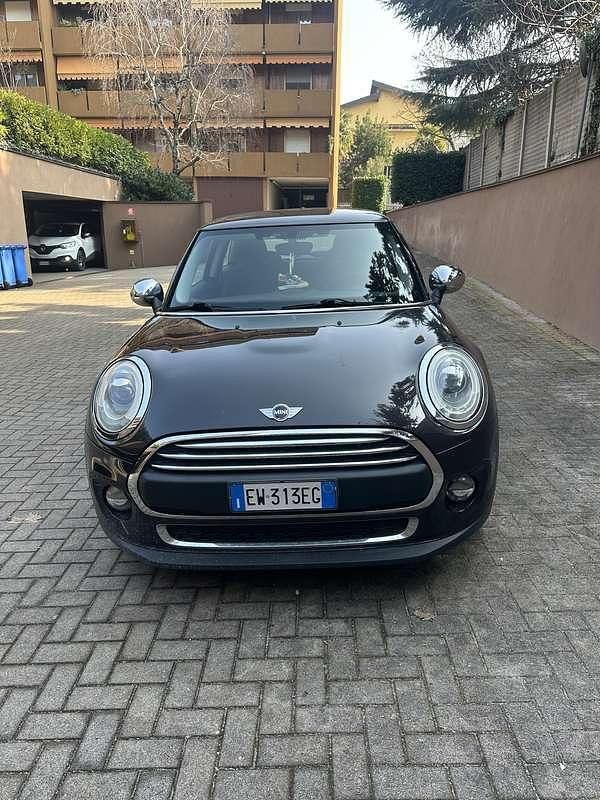 Usata Mini ONE 75 CV (55 kW) 2014 Utilitaria