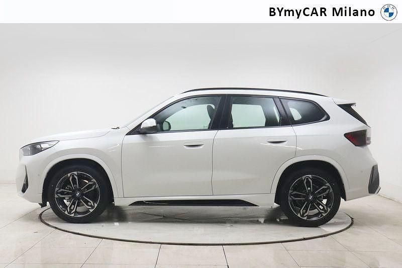 Usata BMW X1 Comfort Edition 150 CV (110 kW) 2024 Black sapphire metallizzato SUV