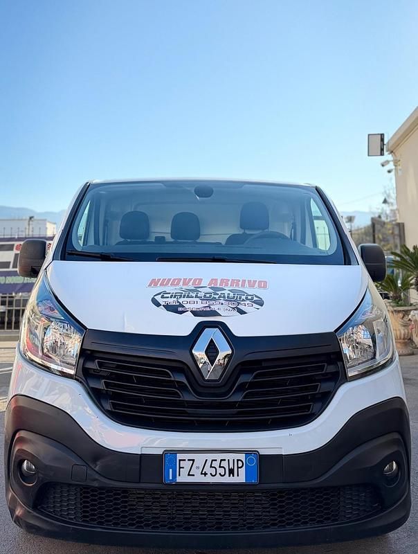 Bianco Usata 2019 Renault Trafic Monovolume | 9000 € (Super prezzo) - Immagine 1/4