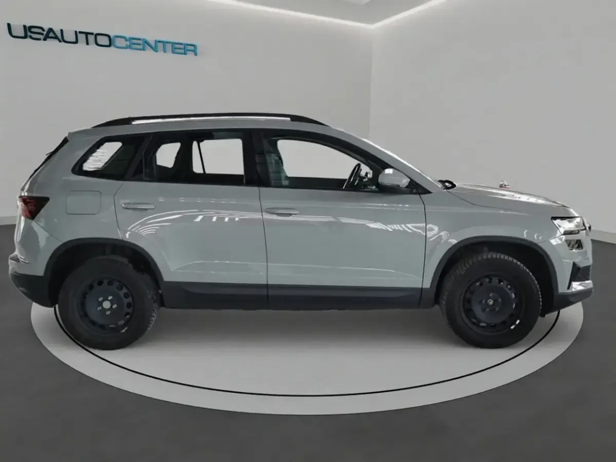 Usata Skoda Karoq Executive 110 CV (80 kW) 2023 Grigio acciaio SUV