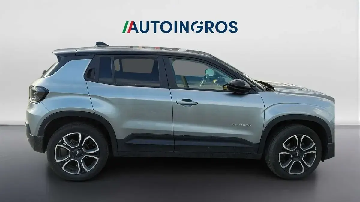 Käytetty Jeep Avenger 101 HP (74 kW) 2023 Other Katumaasturi