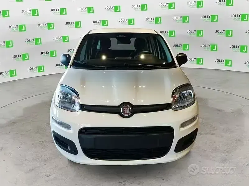 Nuova Fiat Panda Icon 65 CV (47 kW) 2026 Bianco Utilitaria