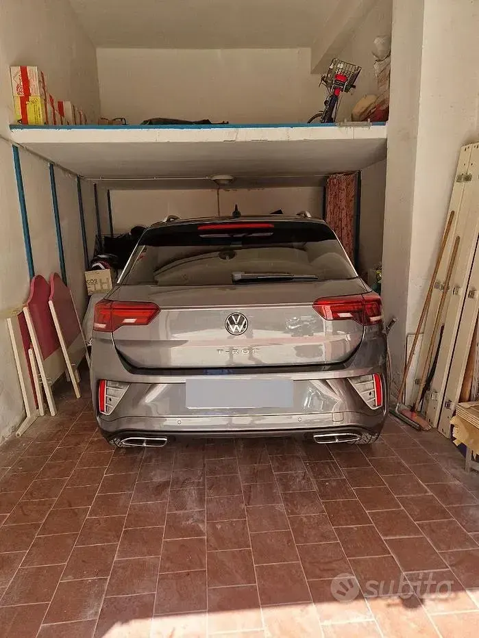 Usata VW T-Roc R-line Plus 150 CV (110 kW) 2022 Grigio SUV