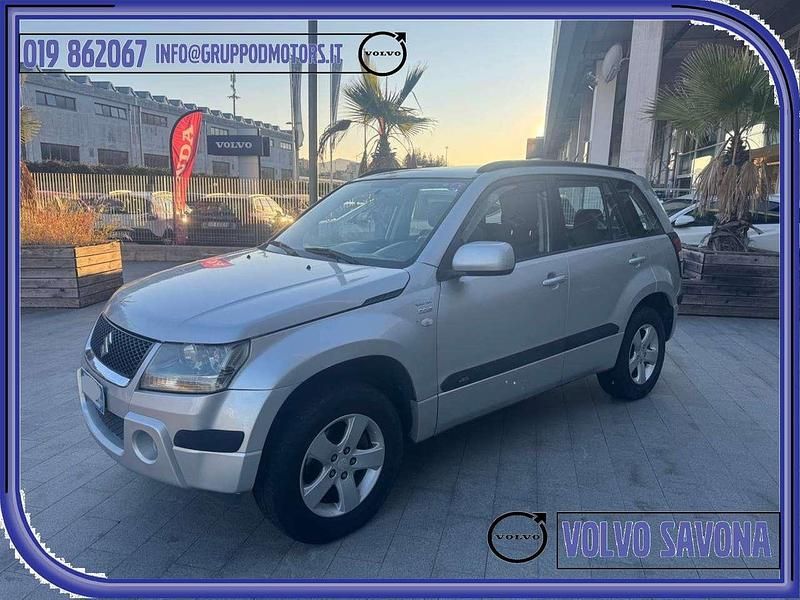 Argento Usata 2007 Suzuki Grand Vitara SUV | 4500 € (Ottimo prezzo) - Immagine 1/4