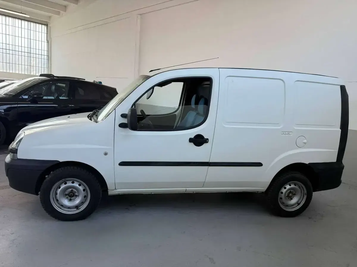 Usata Fiat Doblò Dynamic 69 CV (50 kW) 2005 Other Monovolume