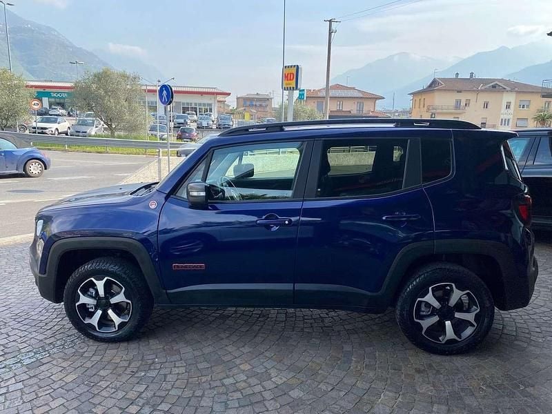 Usata Jeep Renegade Trailhawk 170 CV (125 kW) 2020 Blu/azzurro SUV