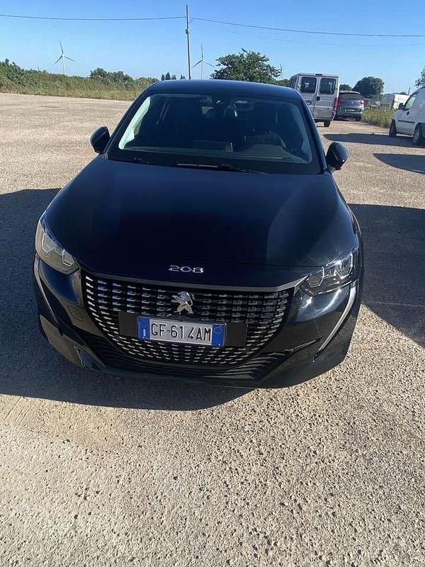 Usata Peugeot 208 Allure 102 CV (75 kW) 2021 Nero Utilitaria