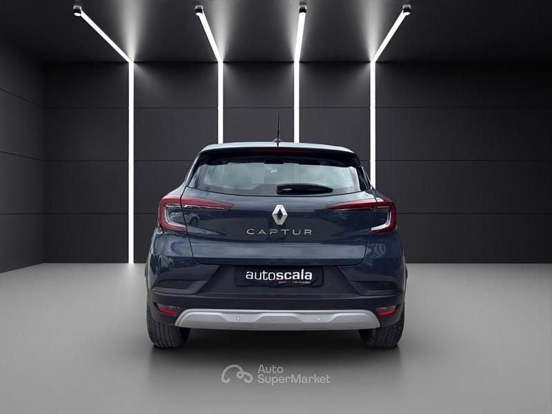 Usata Renault Captur Equilibre 91 CV (66 kW) 2023 Blue marine SUV