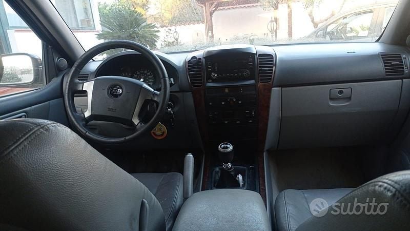 Usata Kia Sorento 140 CV (102 kW) 2004 Nero SUV