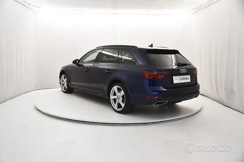 Usata Audi A4 Sport 170 CV (125 kW) 2019 Blu Station wagon
