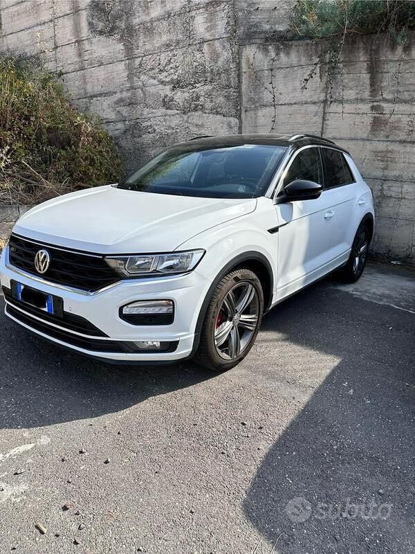 Usata VW T-Roc R-line 150 CV (110 kW) 2023 Bianco SUV