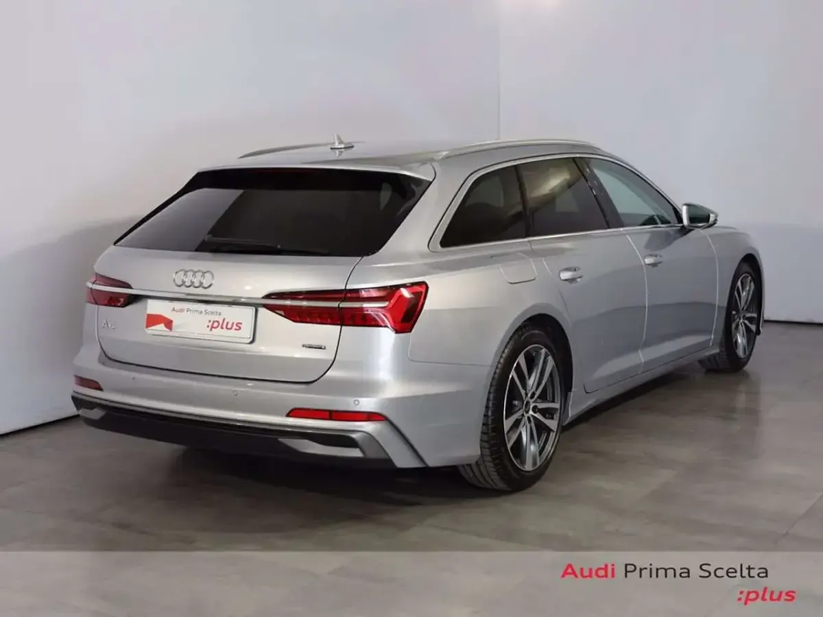 Usata Audi A6 S-Line 204 CV (150 kW) 2025 Argento fioretto metallizzato Station wagon