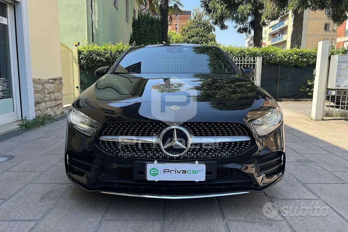 Usata Mercedes A180 Premium 136 CV (100 kW) 2022 Nero Berlina