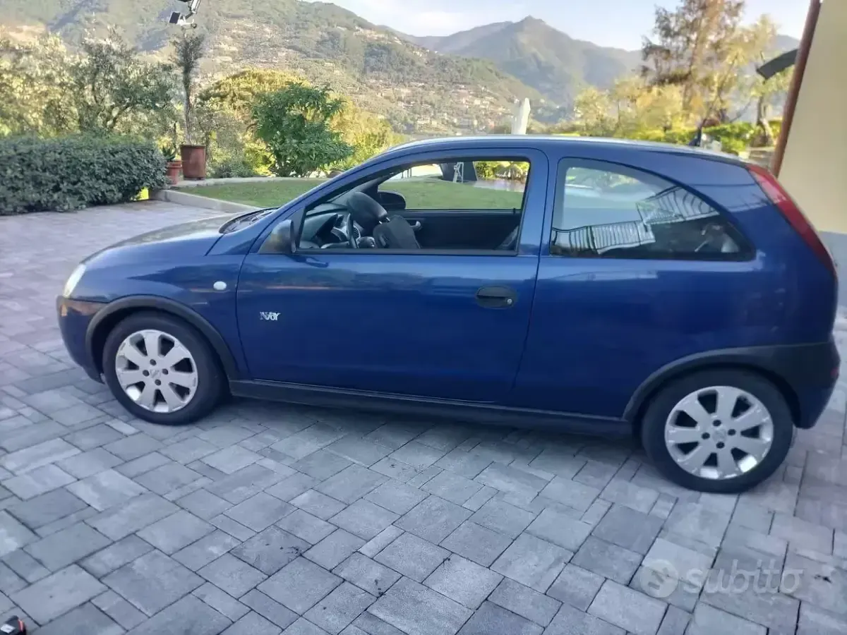 Usata Opel Corsa 75 CV (55 kW) 2002 Utilitaria