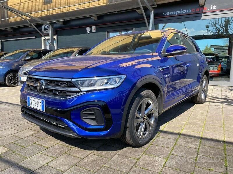 Nuova VW T-Roc R-line 150 CV (110 kW) 2025 Blu/azzurro SUV