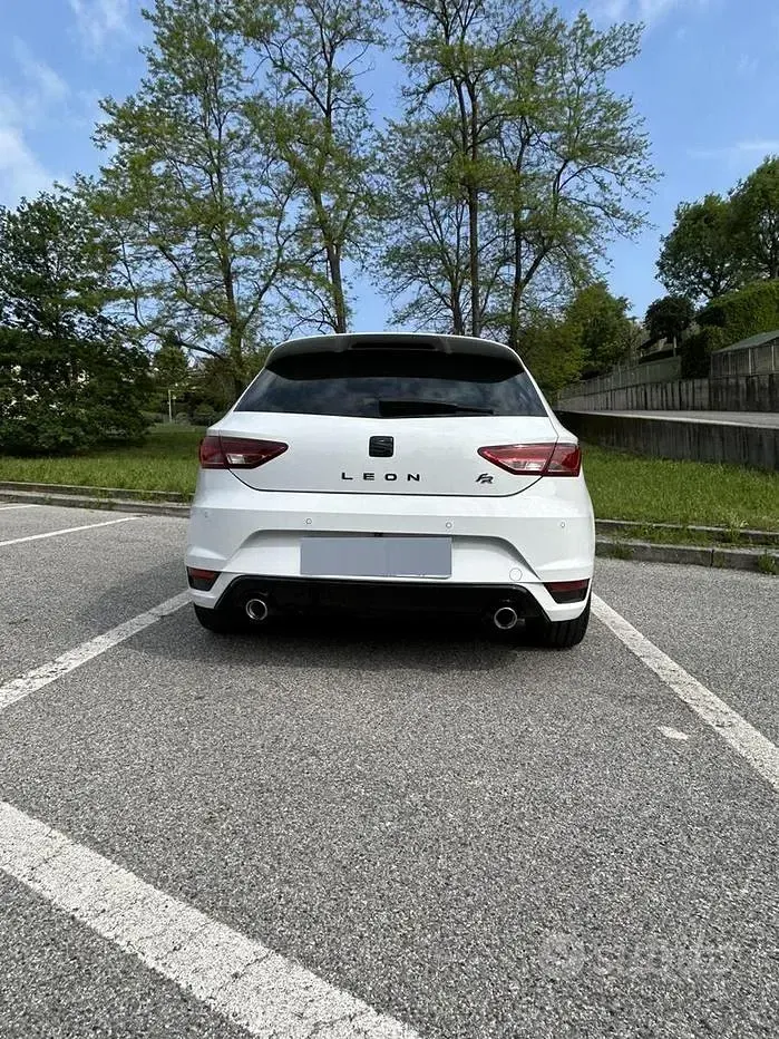 Usata Seat Leon FR 184 CV (135 kW) 2016 Berlina