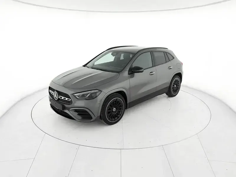 Nuova Mercedes GLA200 AMG line 150 CV (110 kW) 2026 Grigio SUV