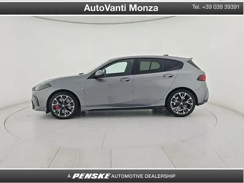 Usata BMW 120 M Sport 163 CV (119 kW) 2025 Grigio Utilitaria
