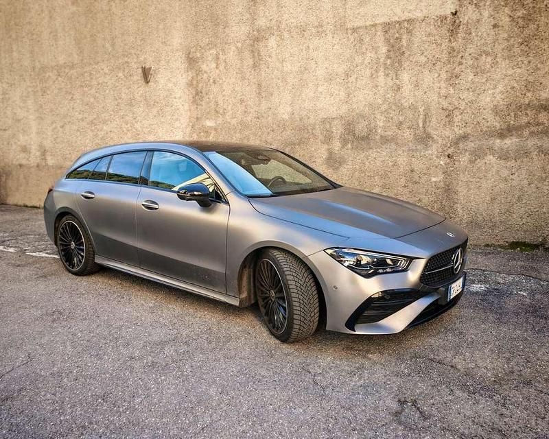 Usata 2023 Mercedes CLA250 Shooting Brake Premium Station wagon | 46.000 € - Immagine 1/4