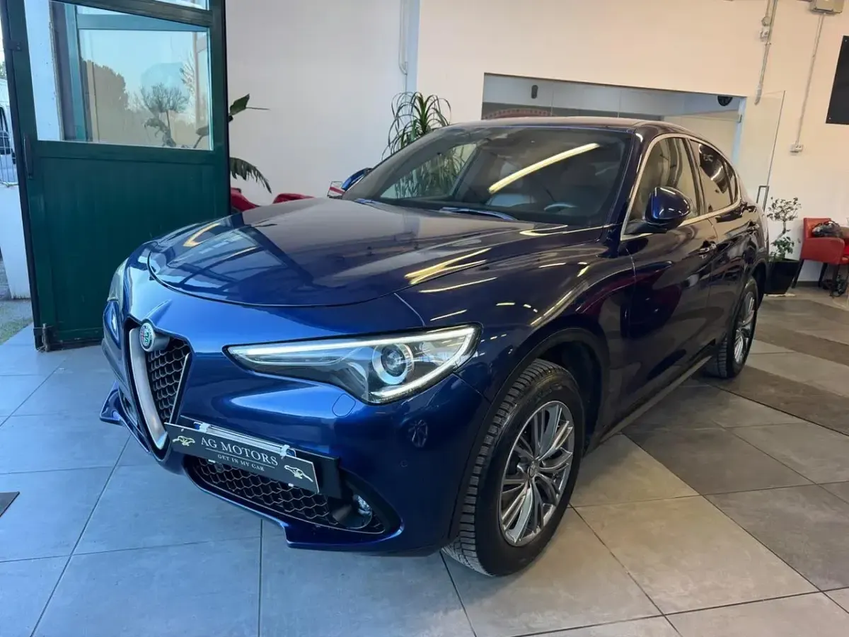Usata Alfa Romeo Stelvio Ti 209 CV (153 kW) 2019 Blu SUV