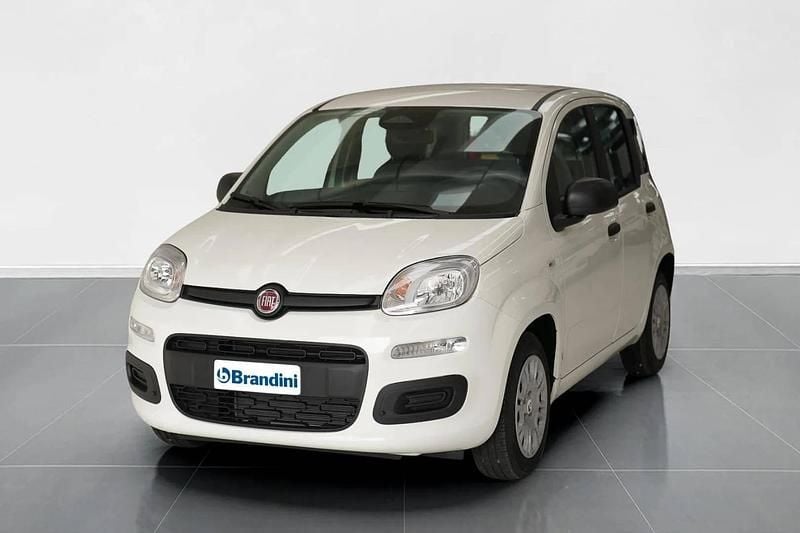 Bianco Nuova 2025 Fiat Panda Pop Tre volumi | 12.967 € - Immagine 1/4