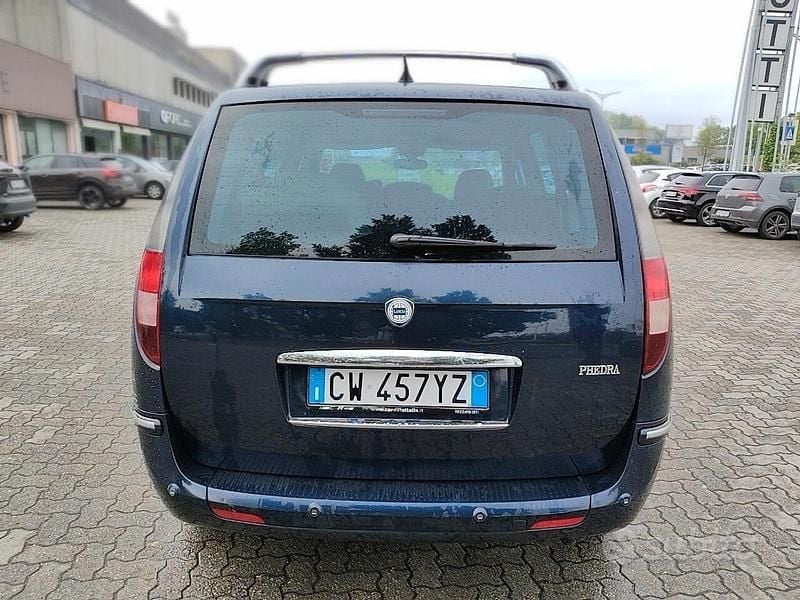 Usata Lancia Phedra 128 CV (94 kW) 2005 Blu Monovolume