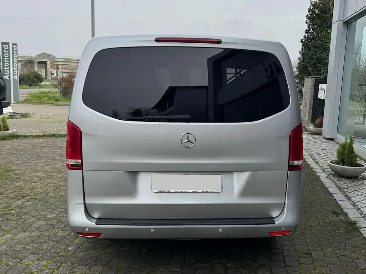 Usata Mercedes Vito 136 CV (100 kW) 2016 Argento Furgone