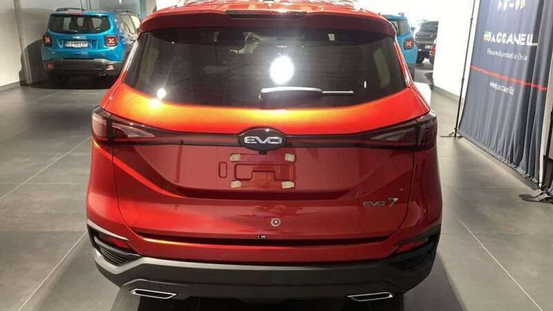 Usata EVO Evo 7 121 kW (165 CV) 2024 Rosso SUV